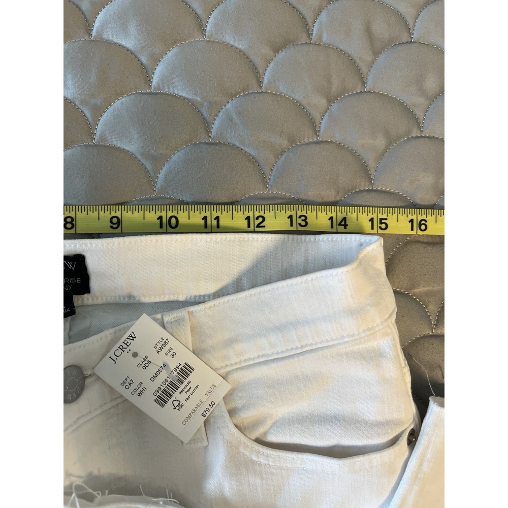 J Crew Factory NEW  10 Inch High Rise Skinny Straight Jeans White Sz 30  Raw Hem - Picture 6 of 7